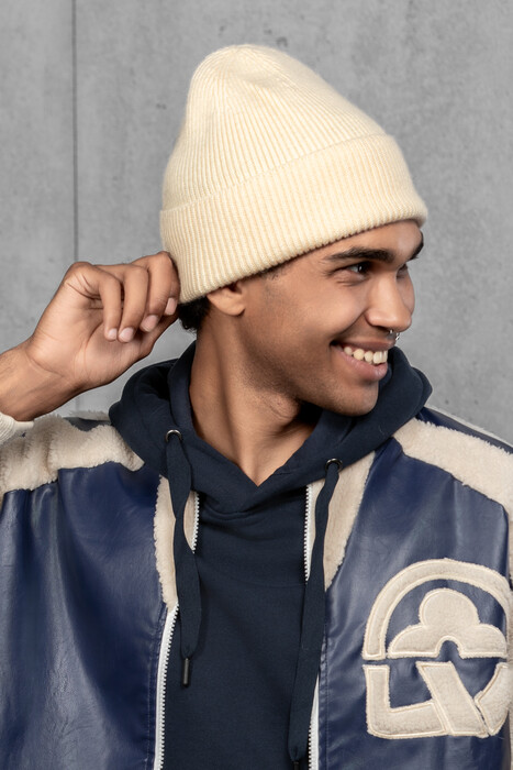 Чоловіча шапка біні з ангори та меріно (Cold Beige)