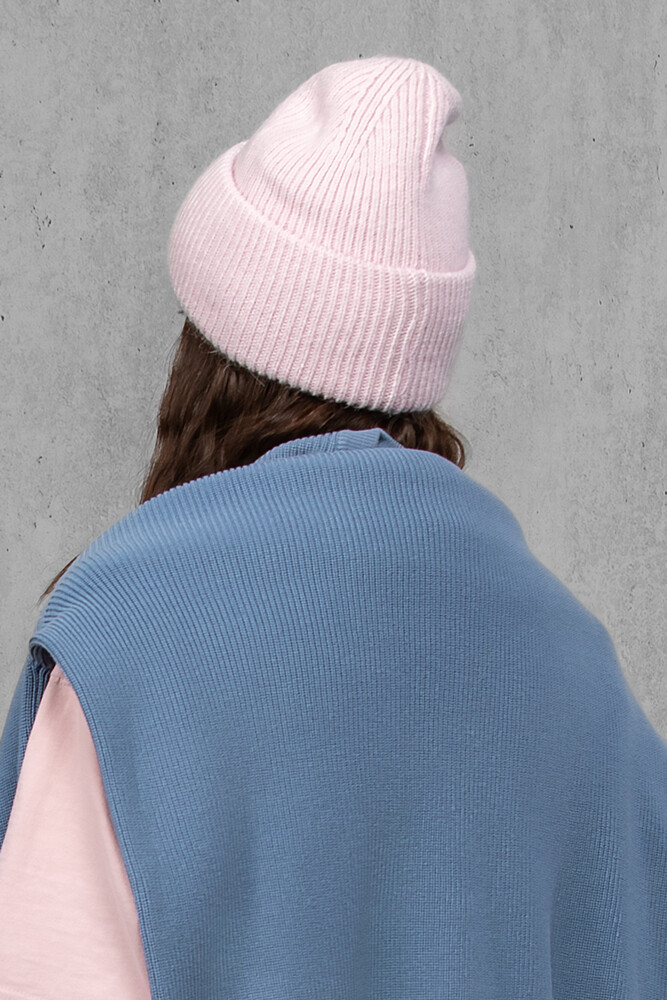 Жіноча зимова в'язана шапка з мохеру (Light Pink)