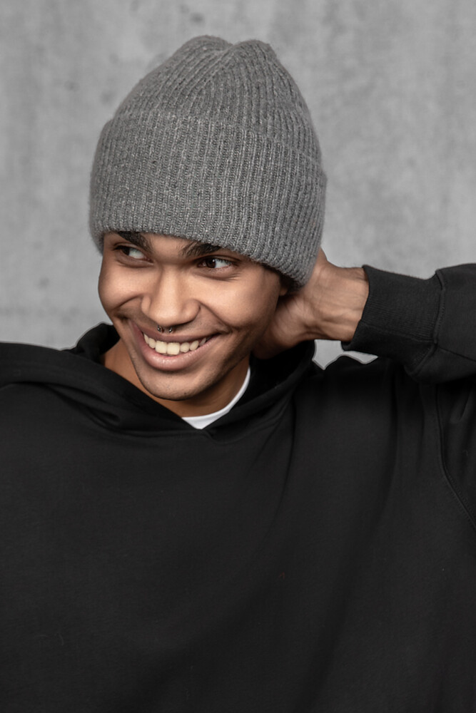 Чоловіча вʼязана шапка з кашеміром (Dark grey)