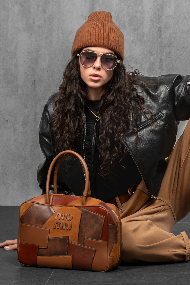 Жіноча вʼязана шапка з кашеміром (Camel)