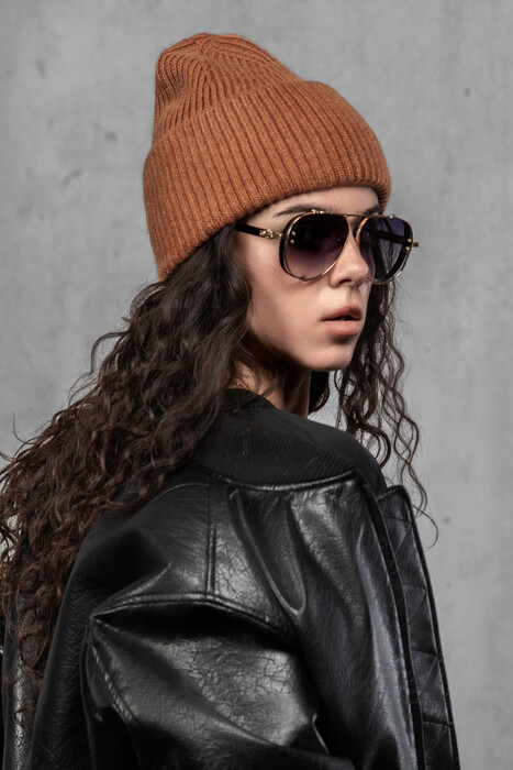 Жіноча вʼязана шапка з кашеміром (Camel)