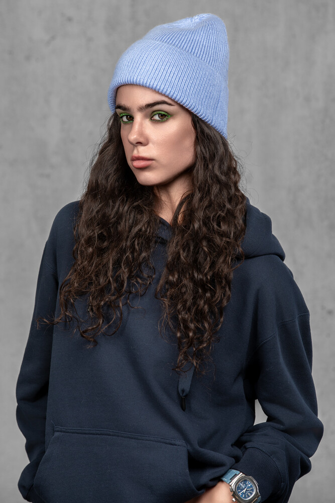 Жіноча шапка біні з ангори та меріно (Baby Blue)