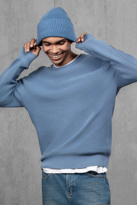 Чоловіча вʼязана шапка з кашеміром (Denim)