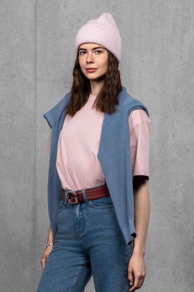 Жіноча зимова в'язана шапка з мохеру (Light Pink)