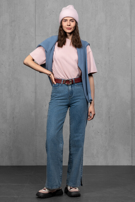 Жіноча зимова в'язана шапка з мохеру (Light Pink)