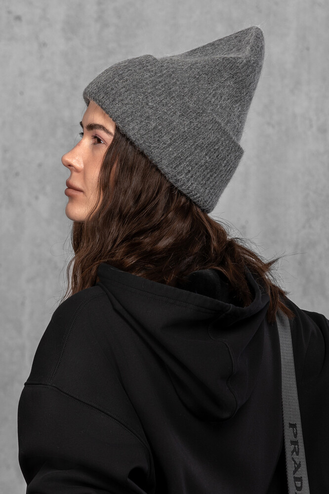 Жіноча зимова в'язана шапка з мохеру (Dark grey)
